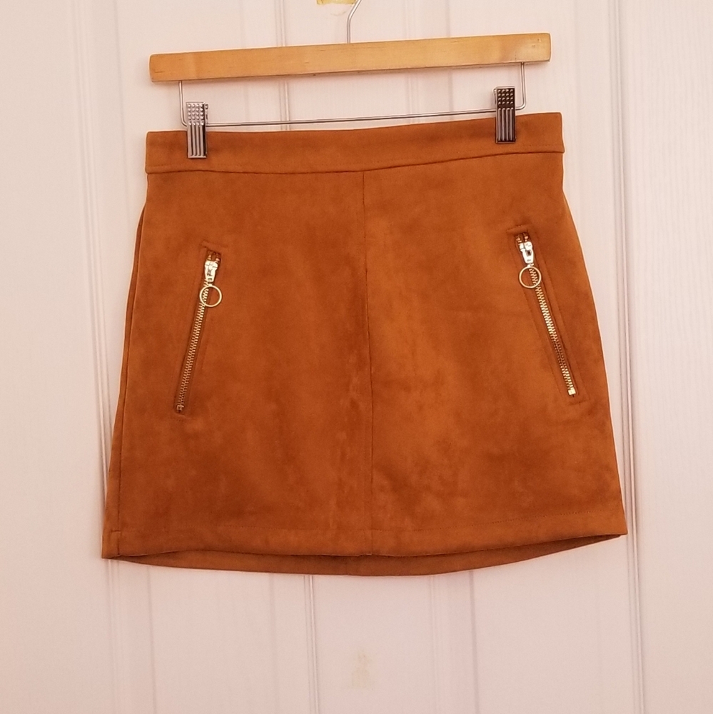‼️ 3/$20 Forever 21 Camel/Mustard Yellow Suede Skirt - Picture 3 of 5